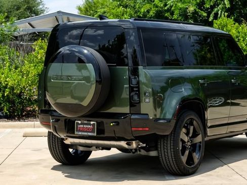 New 2026 Land Rover Defender 110 X-Dynamic SE AWD/4WD image 12