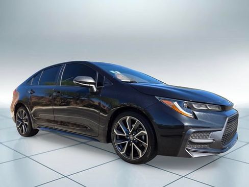 Used 2020 Toyota Corolla SE FWD image 3