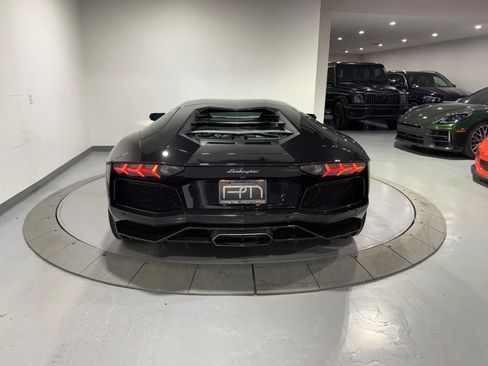 Used 2014 Lamborghini Aventador LP 700-4 image 25