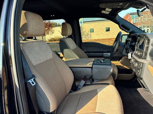 Used 2022 Ford F150 XLT image 48