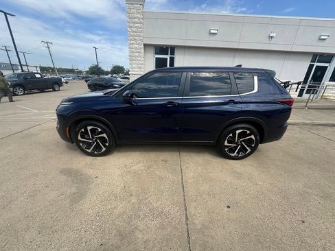 Used 2024 Mitsubishi Outlander SE FWD image 9