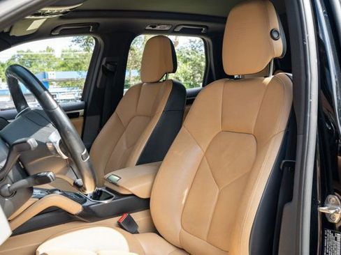 Used 2014 Porsche Cayenne AWD/4WD image 18