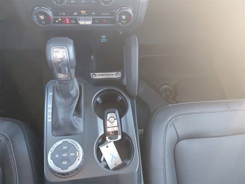 New 2025 Ford Bronco Badlands w/ Sasquatch Package image 35