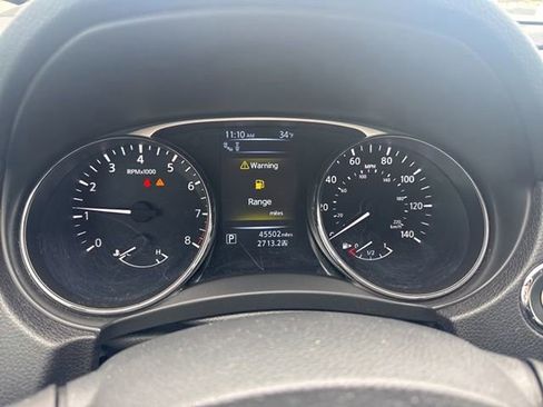 Used 2016 Nissan Rogue SL w/ SL Premium Package image 12