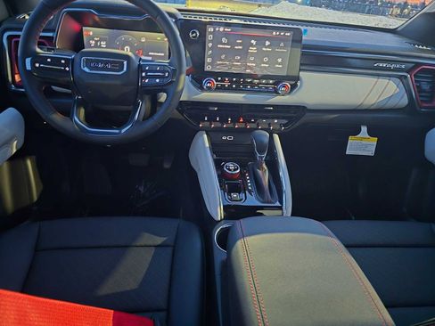 New 2026 GMC Canyon AT4X image 18