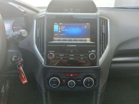 Used 2021 Subaru Crosstrek 2.0i AWD/4WD image 24