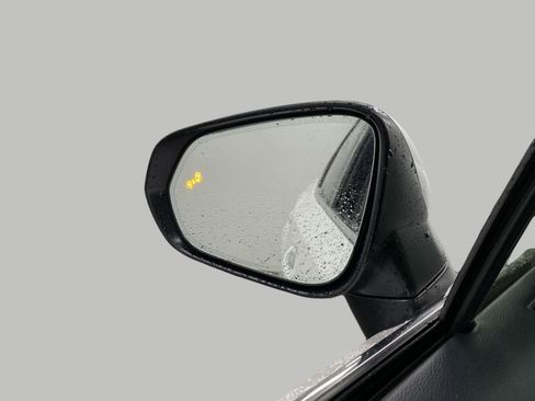 Used 2019 Lexus RX 350L image 21