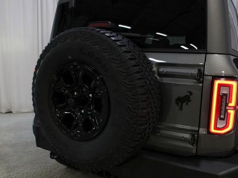 Used 2024 Ford Bronco Wildtrak image 31