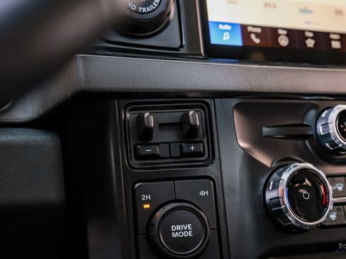 Used 2026 Ford F450 Platinum w/ FX4 Off-Road Package image 77