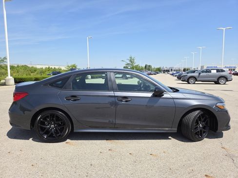 Used 2024 Honda Civic Sport image 18