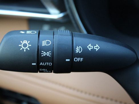 New 2026 Toyota Highlander Platinum AWD/4WD image 40