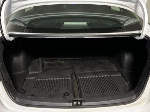 Used 2024 Toyota Corolla LE FWD image 22