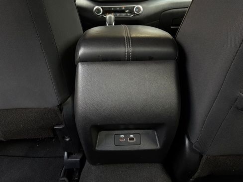 Used 2025 Nissan Altima 2.5 SV FWD image 13