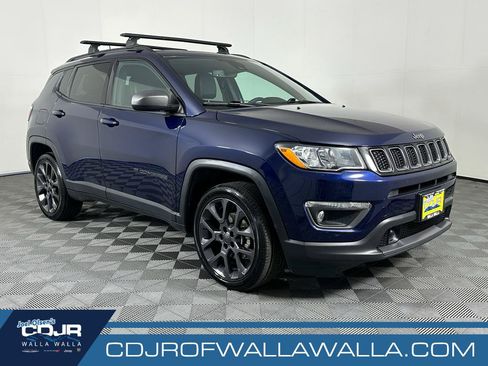 Used 2021 Jeep Compass Latitude w/ Sun and Sound Group AWD/4WD image 1