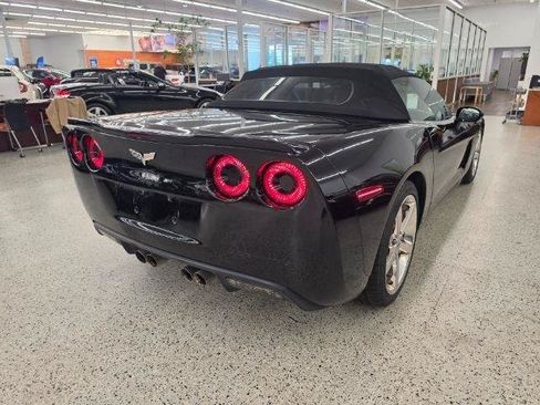 Used 2009 Chevrolet Corvette Convertible w/ Preferred Equipment Group RWD image 5