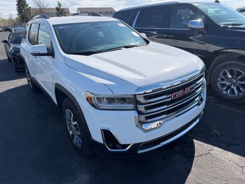 Used 2023 GMC Acadia SLT image 2
