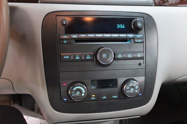 Used 2011 Buick Lucerne CXL w/ Driver Confidence Package FWD image 19