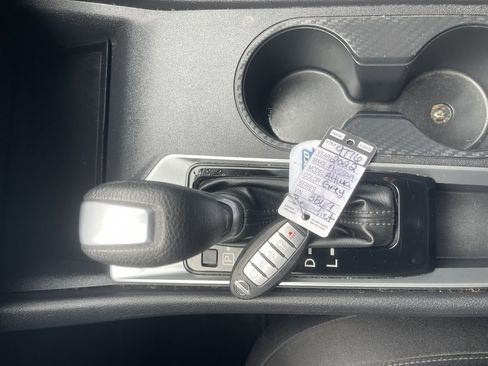 Used 2022 Nissan Altima 2.5 S FWD image 15