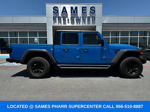 Used 2023 Jeep Gladiator Mojave w/ Cold Weather Group AWD/4WD image 3