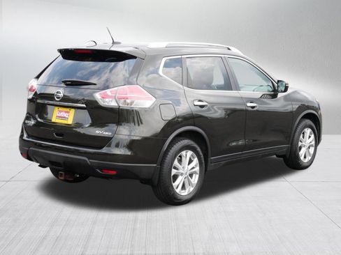 Used 2015 Nissan Rogue SV AWD/4WD image 7