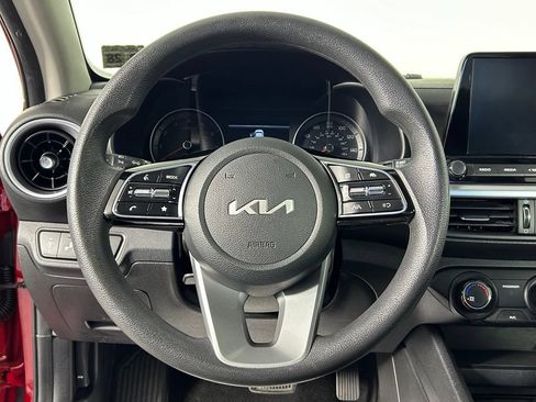 Used 2023 Kia Forte LXS w/ LXS Technology Package FWD image 22