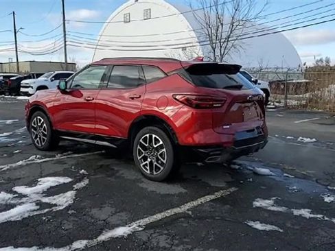 Certified 2025 Chevrolet Blazer RS image 6