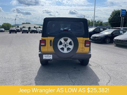 Used 2021 Jeep Wrangler Sport AWD/4WD image 31