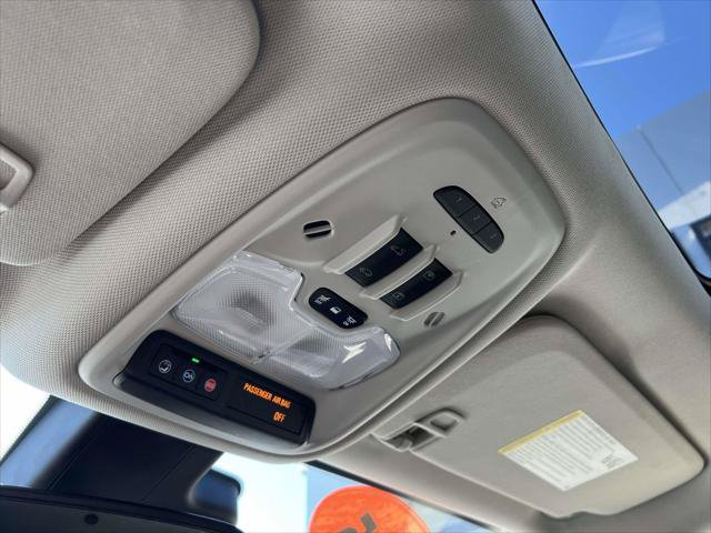 Used 2025 Buick Encore GX Avenir w/ Avenir Convenience Package AWD/4WD image 32