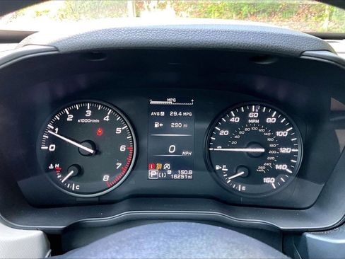 Used 2025 Subaru Forester AWD/4WD image 10