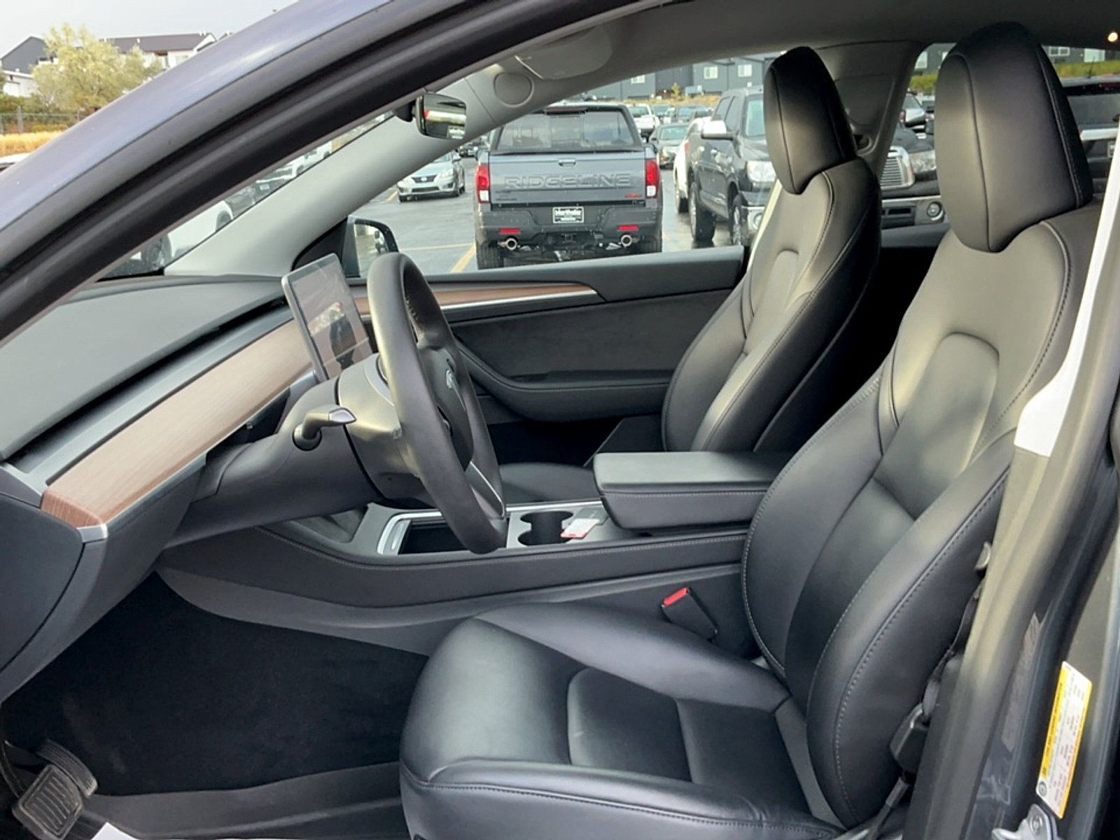 Used 2023 Tesla Model Y 2WD image 13