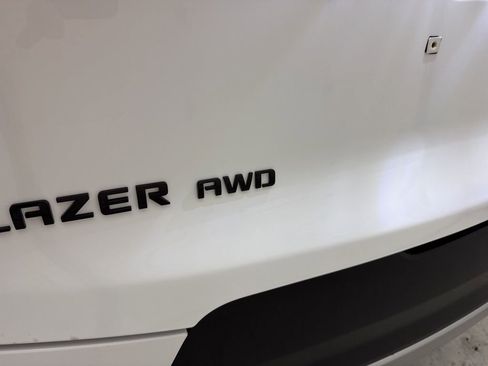 Used 2024 Chevrolet Blazer LT w/ Convenience Package image 11