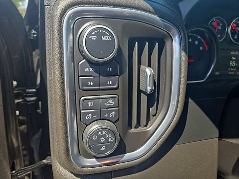 Used 2022 Chevrolet Silverado 1500 LT Trail Boss w/ Safety Package AWD/4WD image 12
