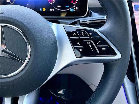 Used 2025 Mercedes-Benz C 300 Sedan image 21