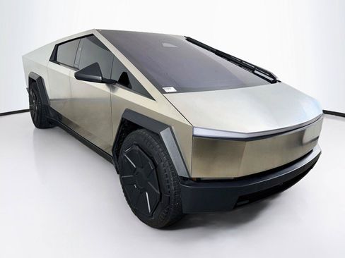 Used 2025 Tesla Cybertruck AWD Crew Cab image 7