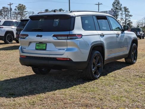 New 2025 Jeep Grand Cherokee L Limited w/ Luxury Tech Group II AWD/4WD image 9