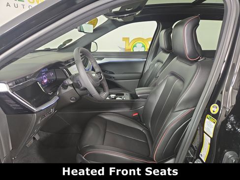 Used 2024 Jeep Wagoneer Launch Edition image 11