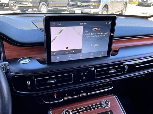 Used 2020 Lincoln Aviator Reserve w/ Elements Package Plus RWD image 32
