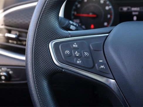 Used 2024 Chevrolet Malibu LT image 11