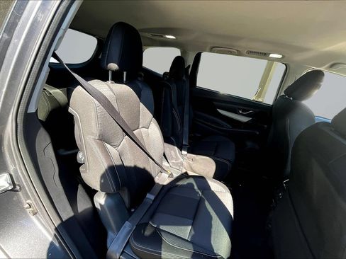 Used 2021 Subaru Ascent Premium w/ Convenience Package AWD/4WD image 27