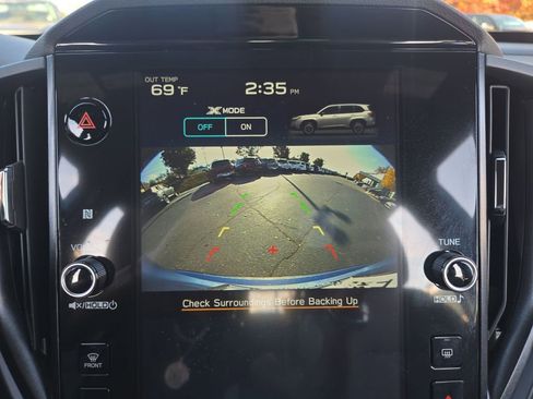 Used 2025 Subaru Forester Premium image 20