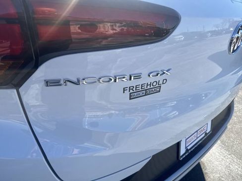Certified 2023 Buick Encore GX Select image 29