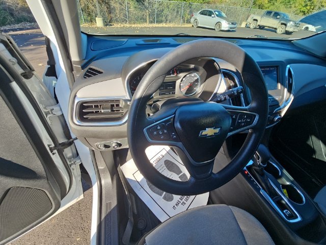 Used 2022 Chevrolet Equinox LS w/ LPO, Floor Liner Package AWD/4WD image 42