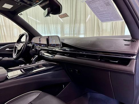 Used 2023 Cadillac Escalade Sport w/ Touring Package image 27