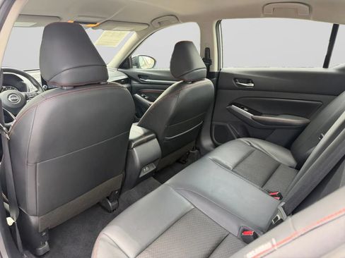 Used 2023 Nissan Altima 2.5 SR FWD image 26