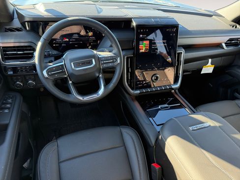 New 2026 GMC Yukon Denali w/ Sun & Power Step Package image 15