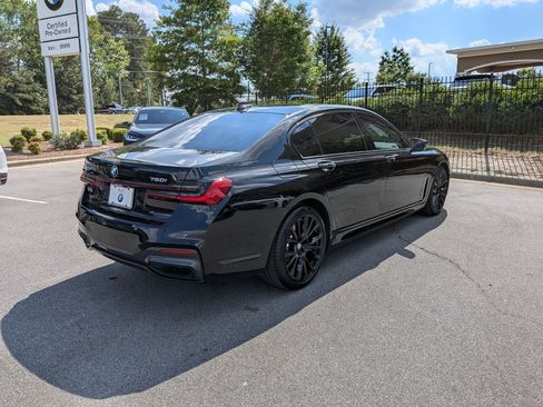 Used 2022 BMW 750i xDrive w/ Executive Package AWD/4WD image 3