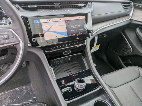 New 2026 Jeep Grand Cherokee Limited Reserve image 14