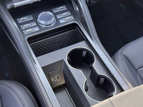 Used 2025 Lincoln Nautilus Premier w/ Equipment Group 102A image 27