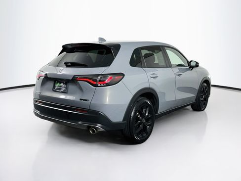 Used 2025 Honda HR-V Sport image 9