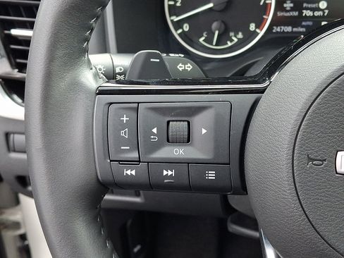 Used 2023 Nissan Rogue SL AWD/4WD image 23